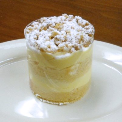 Individual Lemoncello Torte