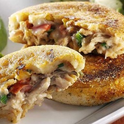 [STF07401] Chicken Arepa