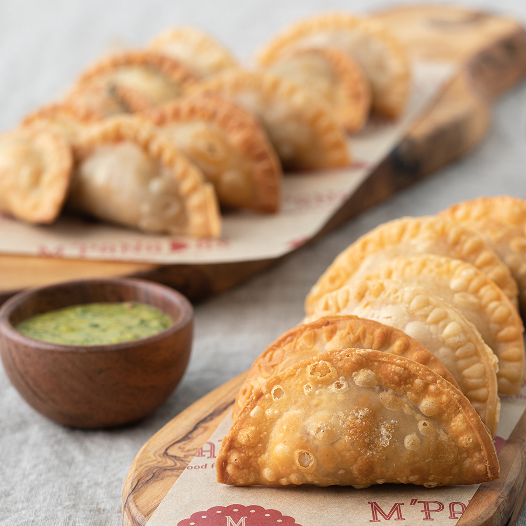 CHICKEN EMPANADAS BAG 3oz  - 6 PACK