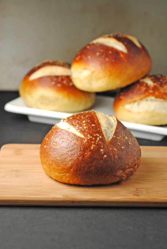 4" Pretzel Buns