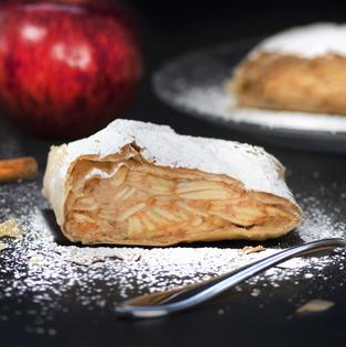 Apple Strudel Traditional - Retail Pack