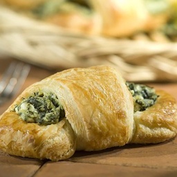 [VIE79350] Spinach & Feta Entree Croissant Dou