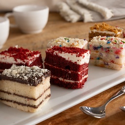 [CBG836] Assorted Smith Island Mini Cakes